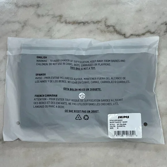 SKIMS Fits Everybody Short Sleeve T-Shirt, Gunmetal, Size Medium - NWT - Picture 3 of 9